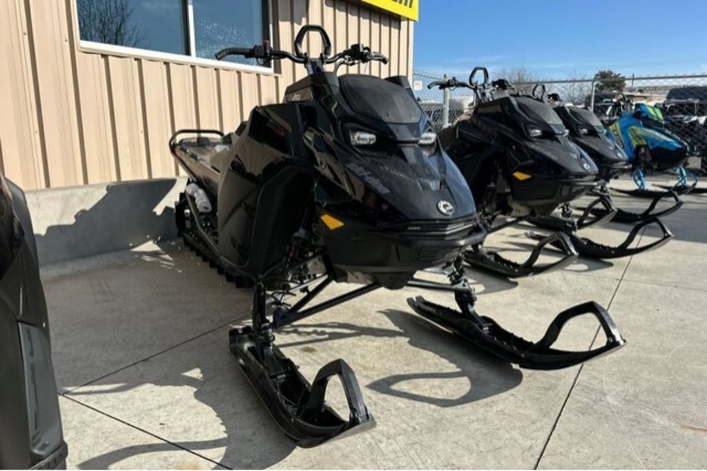 2026 Ski-Doo SM SUM EDGE 8TR S BK HAC 165 3P4F 26 850 E-TEC® Turbo  in boise ID