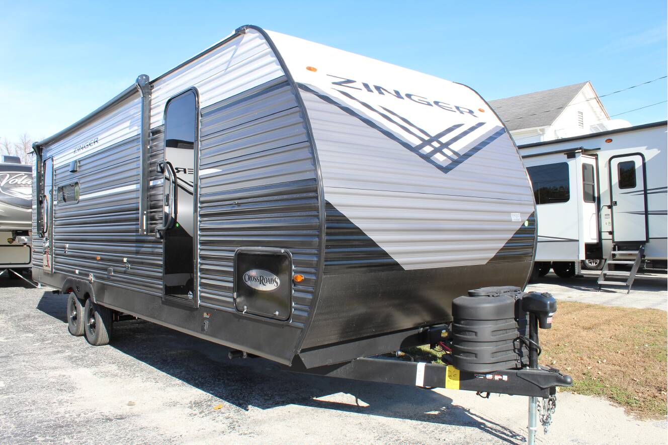 A photo of this 2026 Crossroads ZINGER 260RL