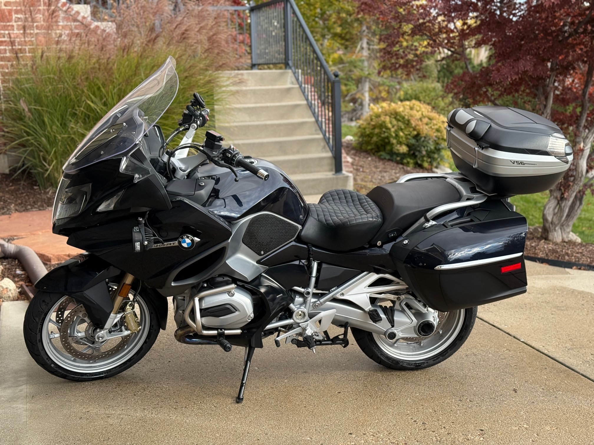 セットで 690cf5f3c61f8f110a0c98c2.jpg?