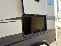 2017 KEYSTONE MONTANA 3660RL