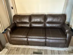 2017 KEYSTONE MONTANA 3660RL