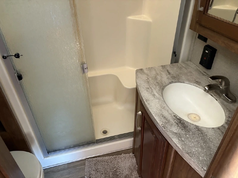 2017 KEYSTONE MONTANA 3660RL