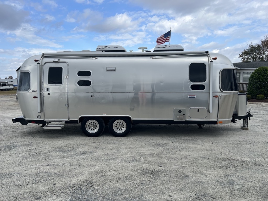 2022 Airstream INTERNATIONAL 25 FB RV