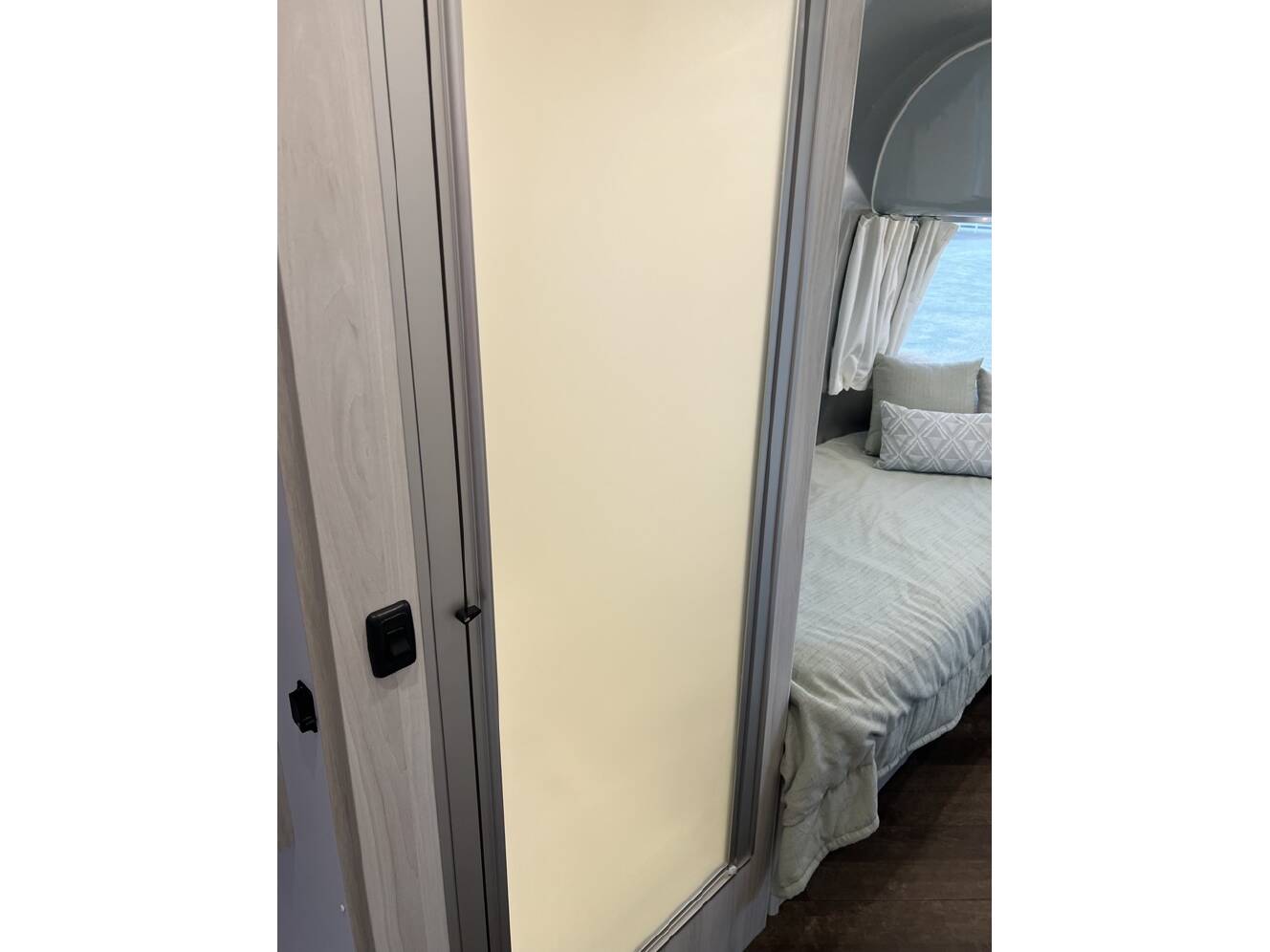 A photo of this 2022 Airstream INTERNATIONAL 25 FB