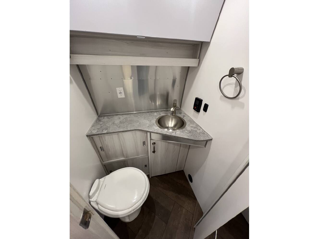 A photo of this 2022 Airstream INTERNATIONAL 25 FB