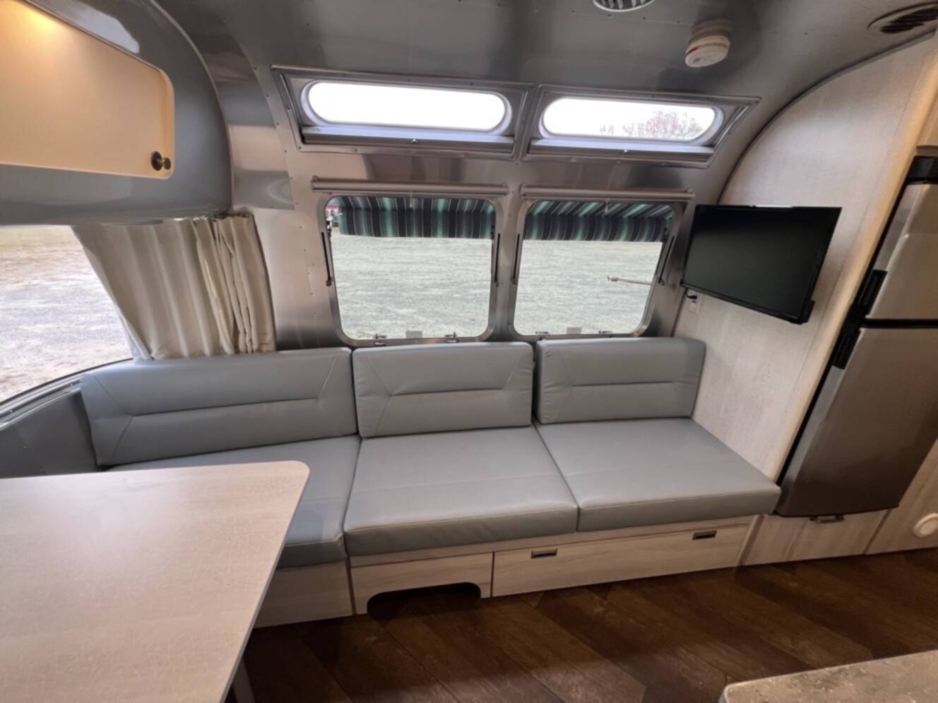 A photo of this 2022 Airstream INTERNATIONAL 25 FB