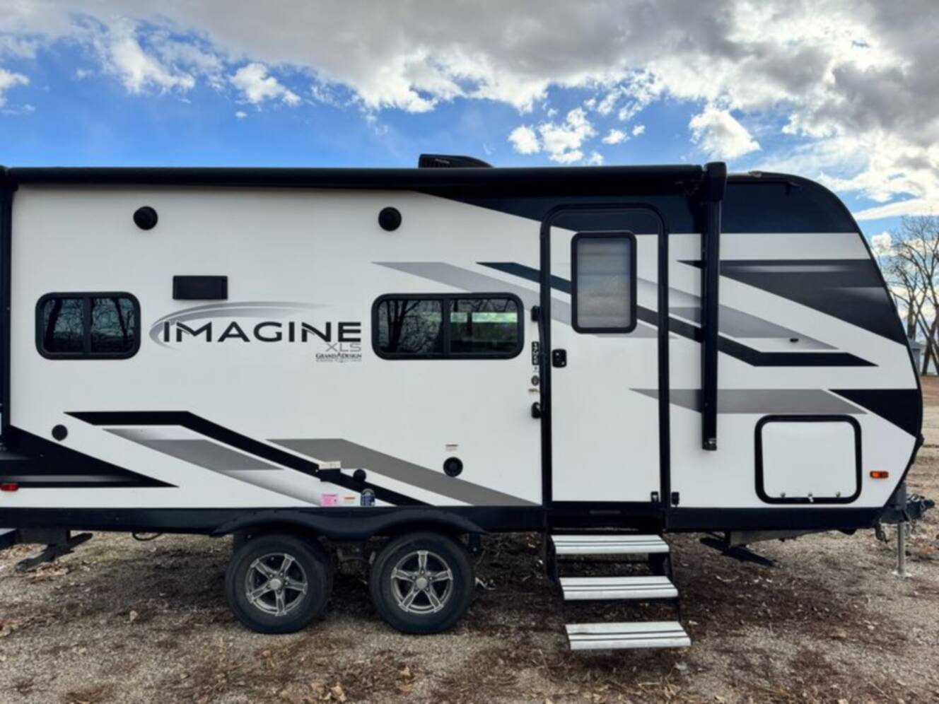 A photo of this 2023 Grand Design Rv Imagine 17mke
