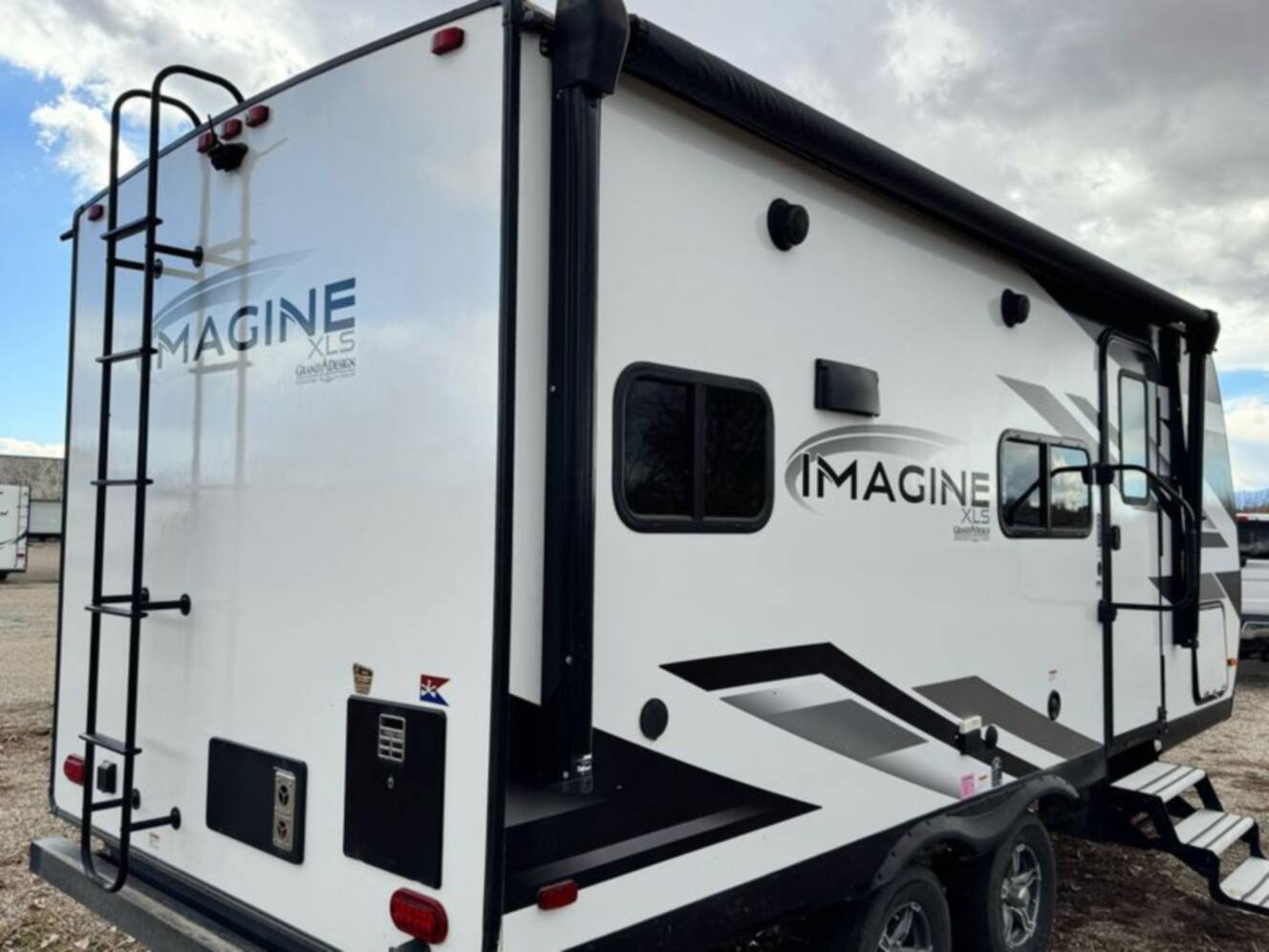 A photo of this 2023 Grand Design Rv Imagine 17mke