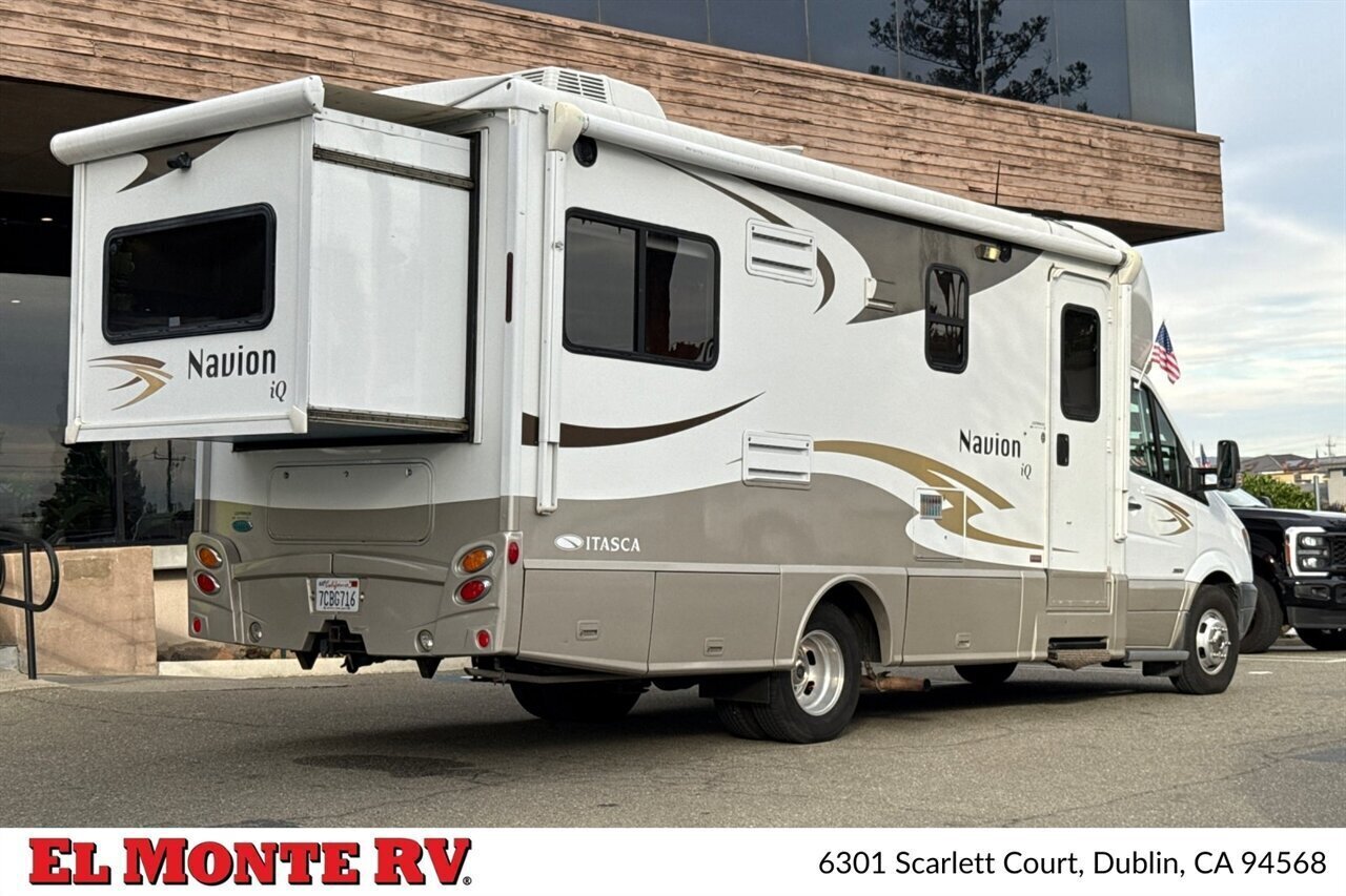 2014 Winnebago Navion 24G in dublin CA