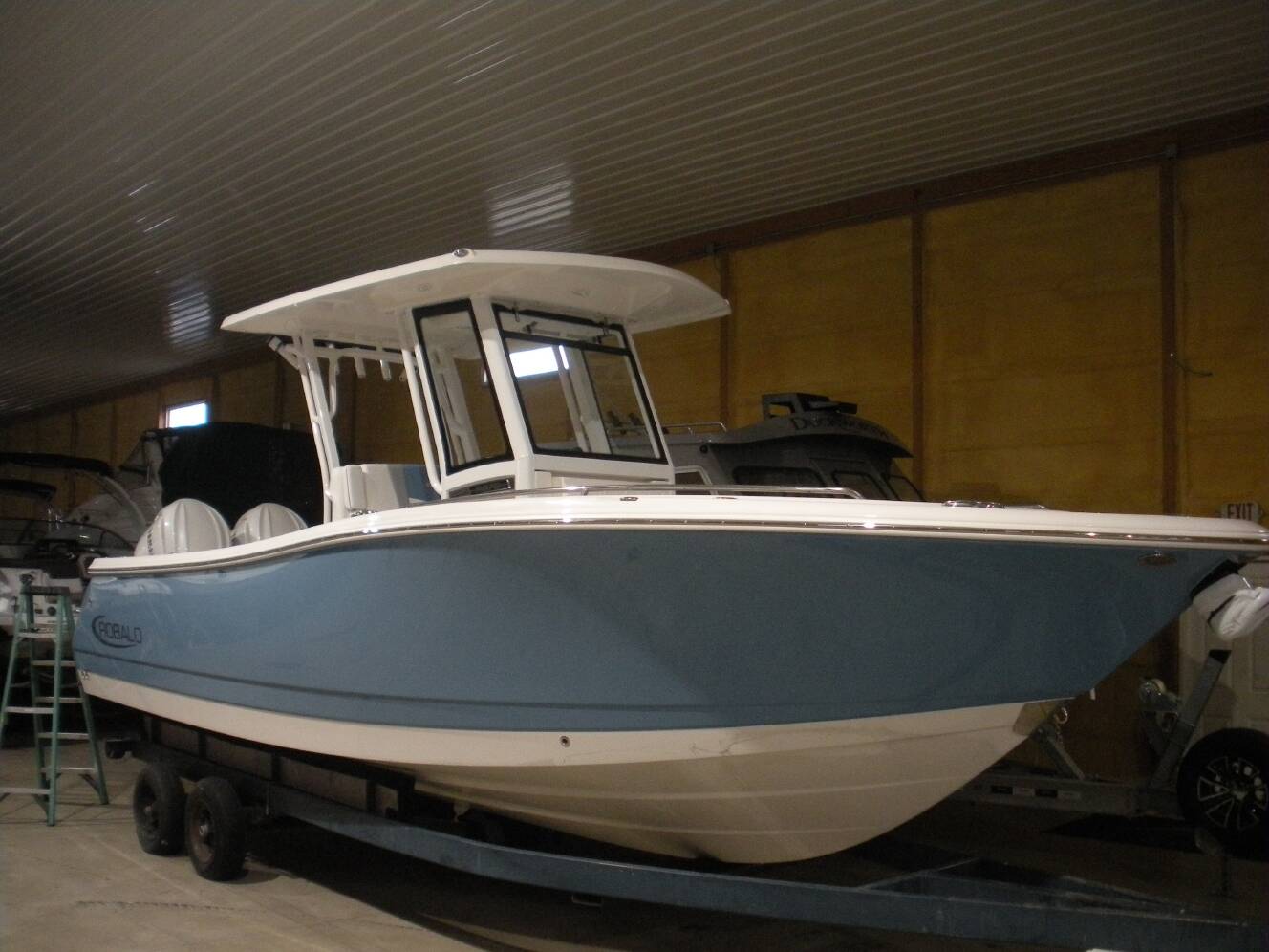 A photo of this 2026 Robalo R270 CC