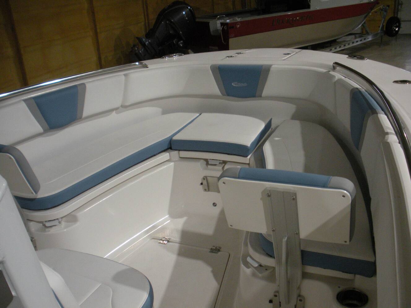 A photo of this 2026 Robalo R270 CC