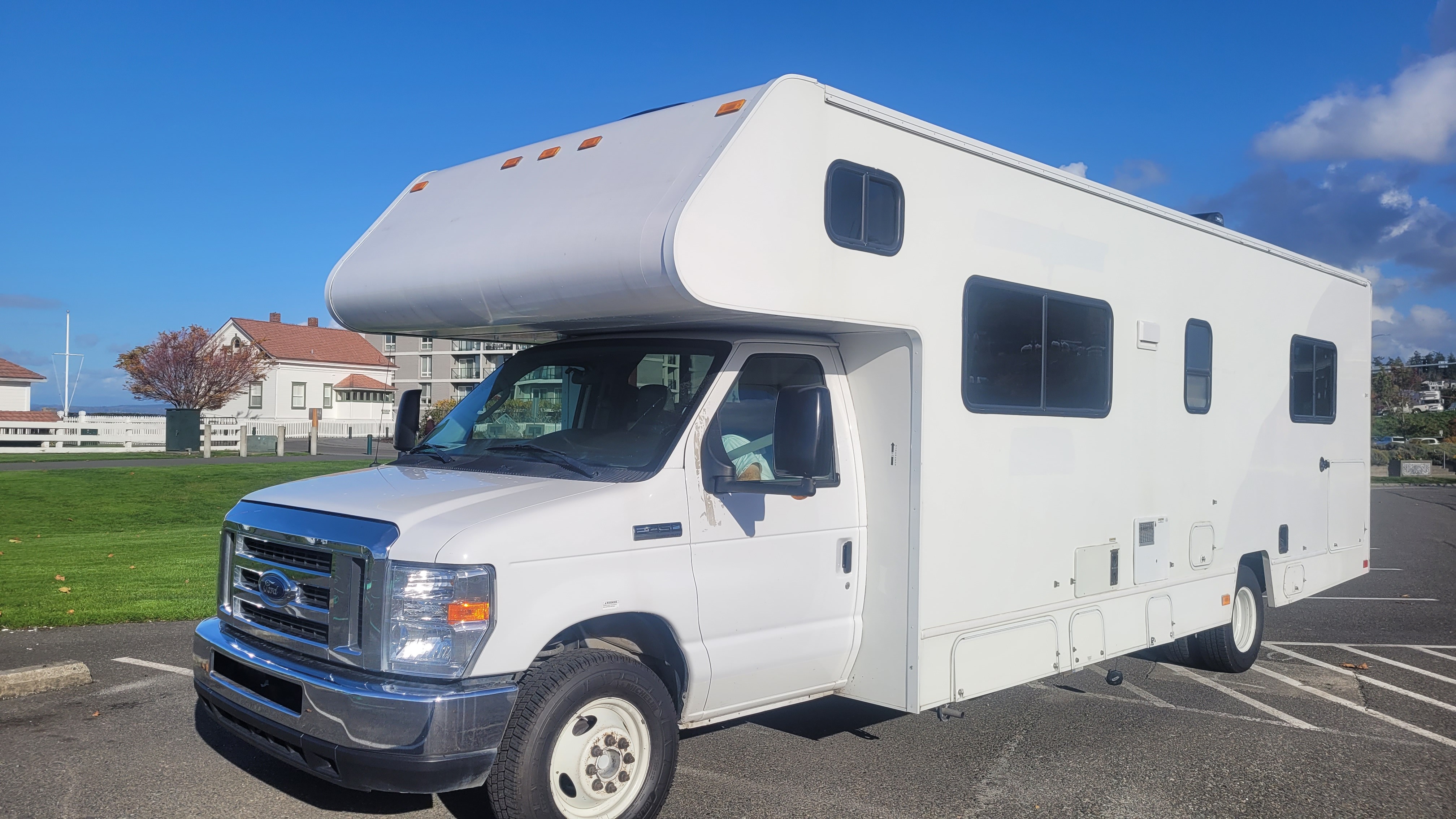 2020 Winnebago Minnie Winnie 328qr PRE-RECONDITIONED MOTOR COACH in everett WA