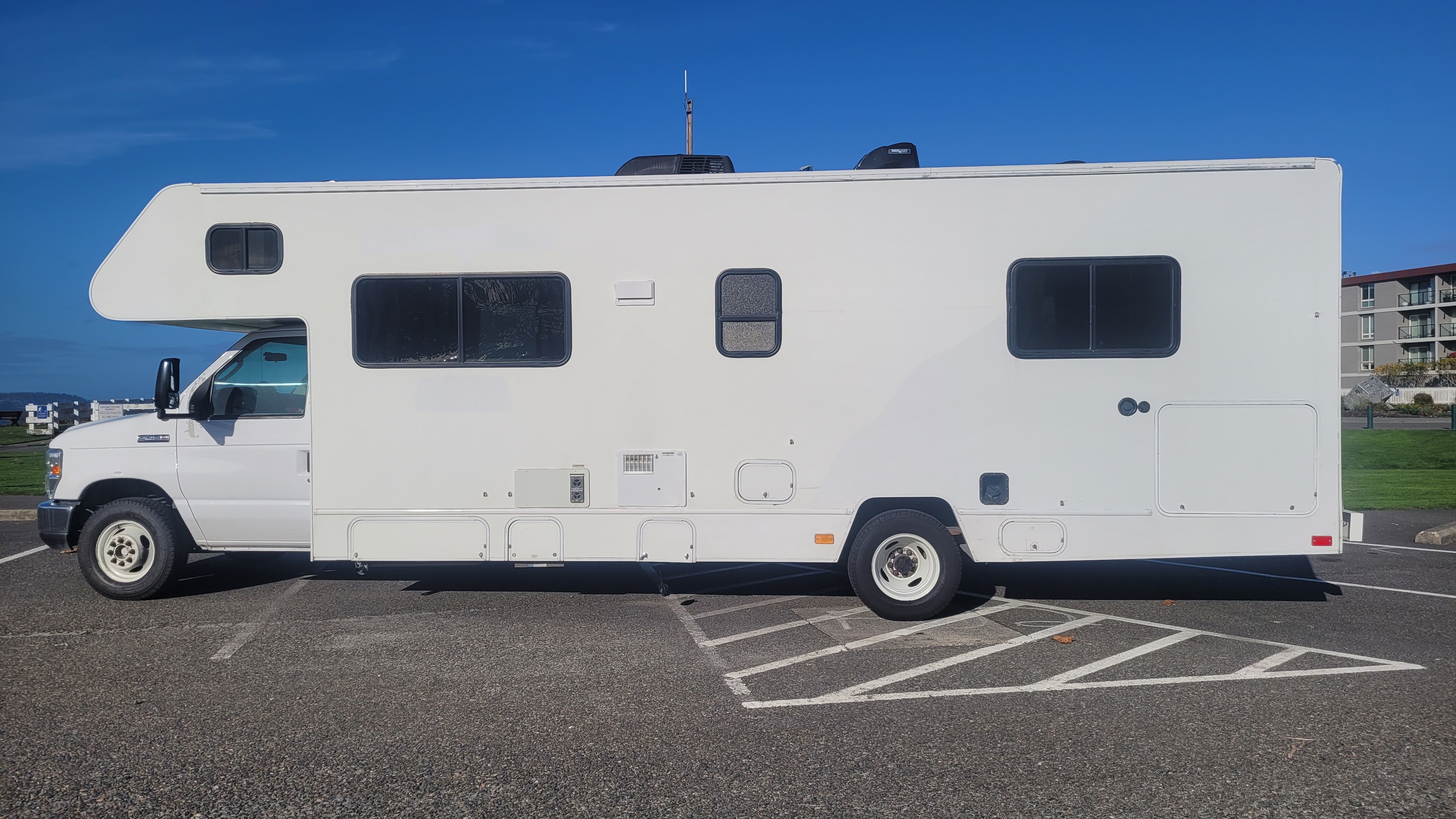 2020 Winnebago Minnie Winnie 328qr PRE-RECONDITIONED MOTOR COACH in everett WA