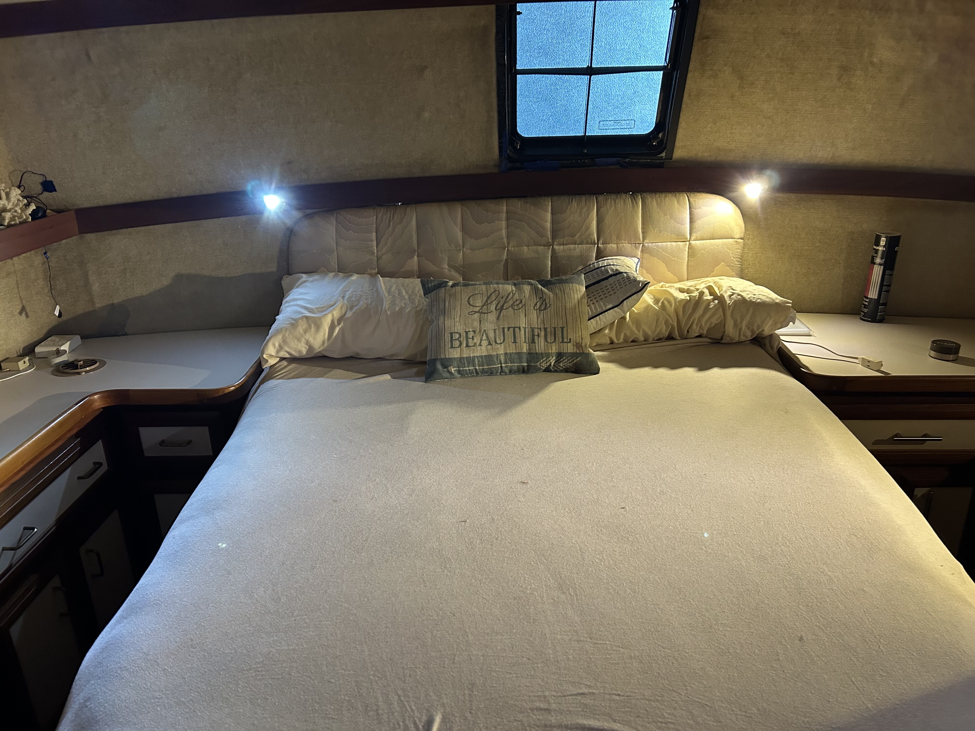 1988 Carver 3607 Aft Cabin Motoryacht in browder KY