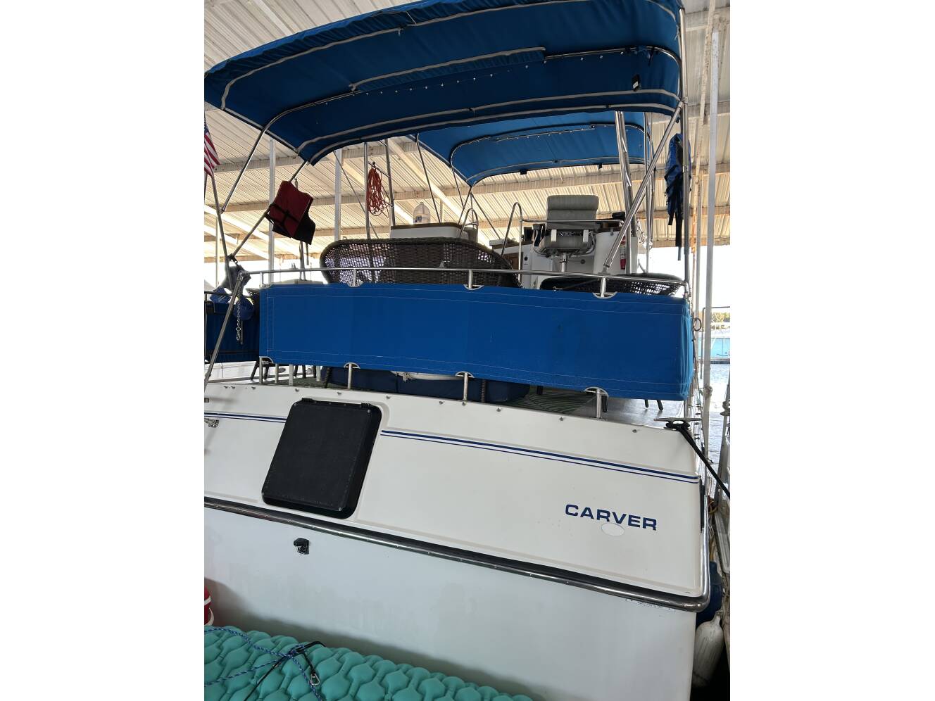 A photo of this 1988 Carver 3607 Aft Cabin Motoryacht