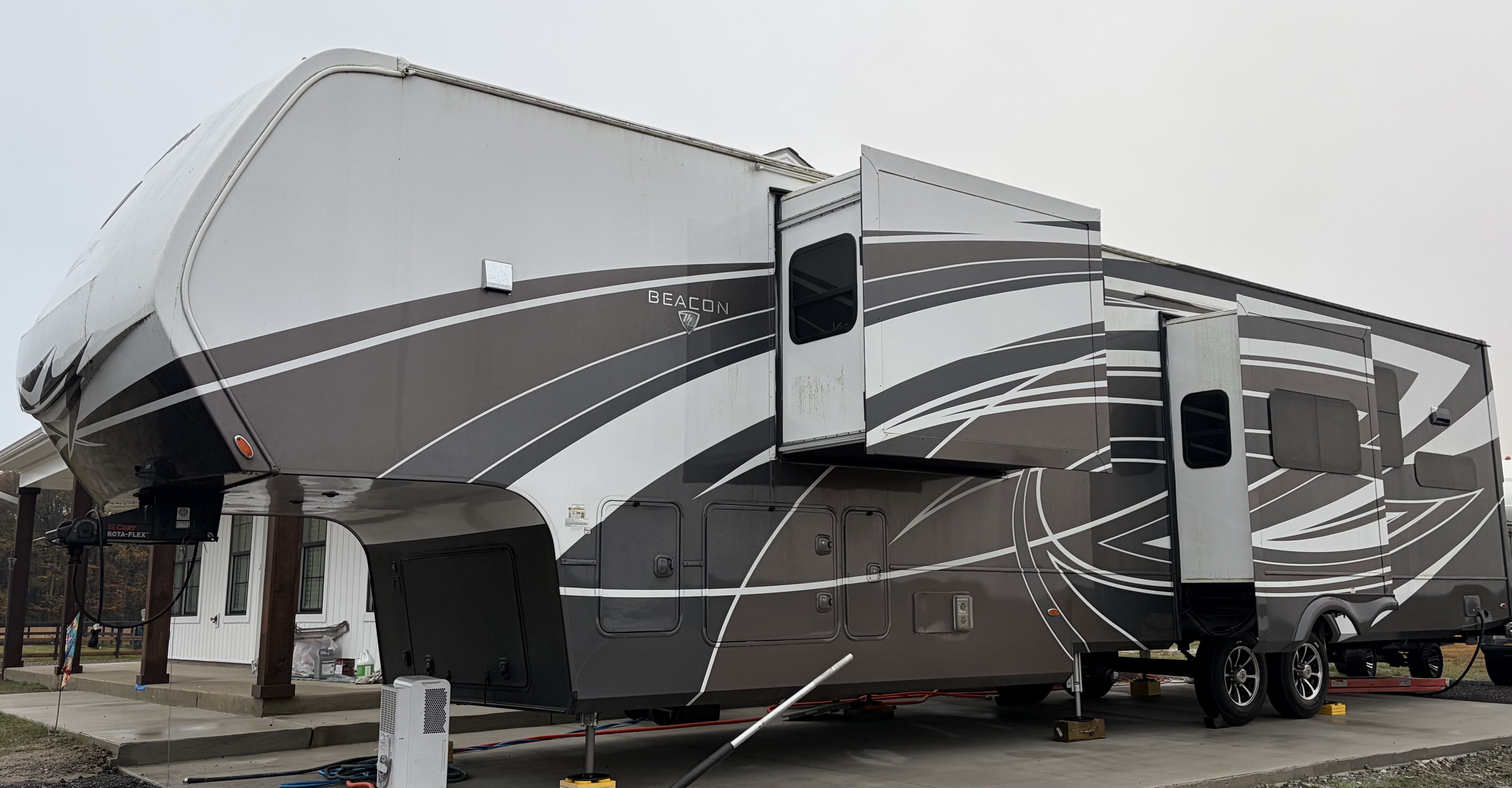 2022 Vanleigh BEACON 41LKB RV