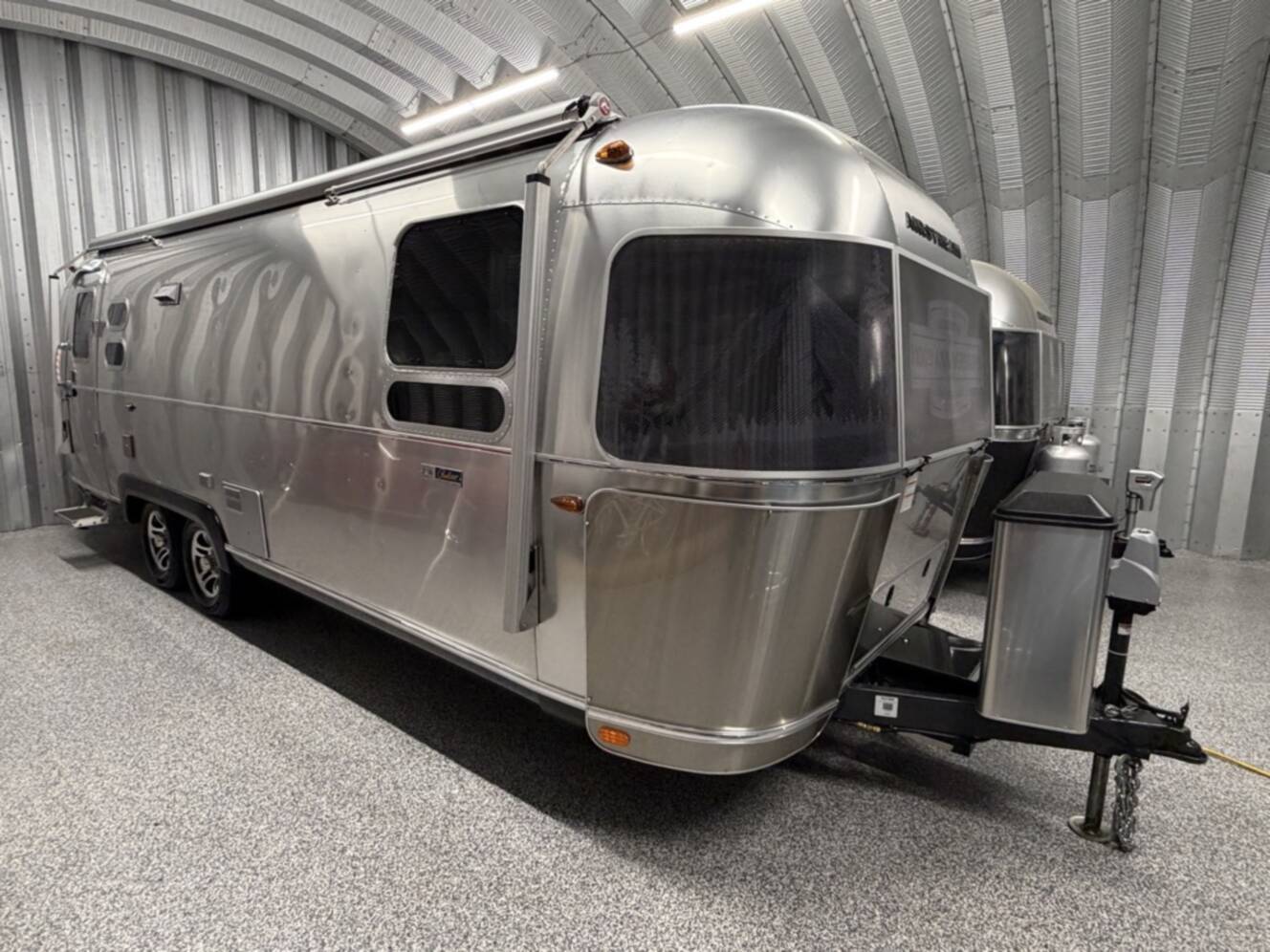 A photo of this 2016 Airstream PENDLETON 27FB