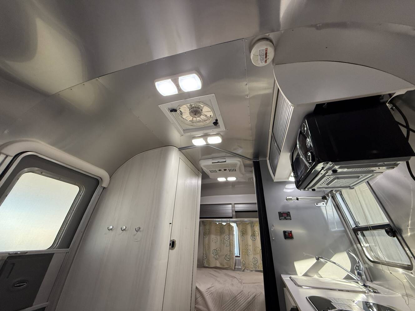 A photo of this 2017 Airstream SPORT 16
