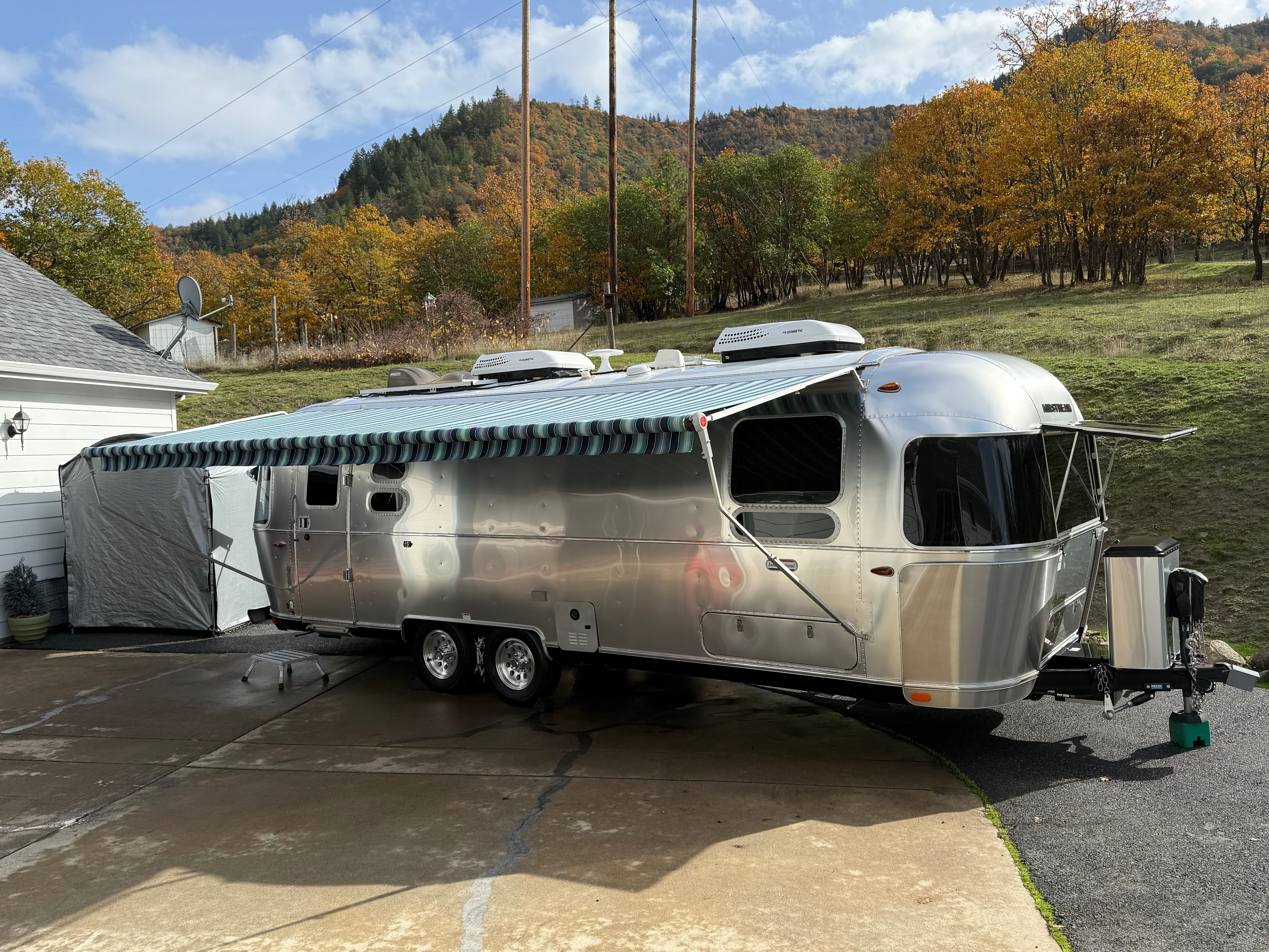 2021 Airstream INTERNATIONAL SERENITY 27FB TWIN RV