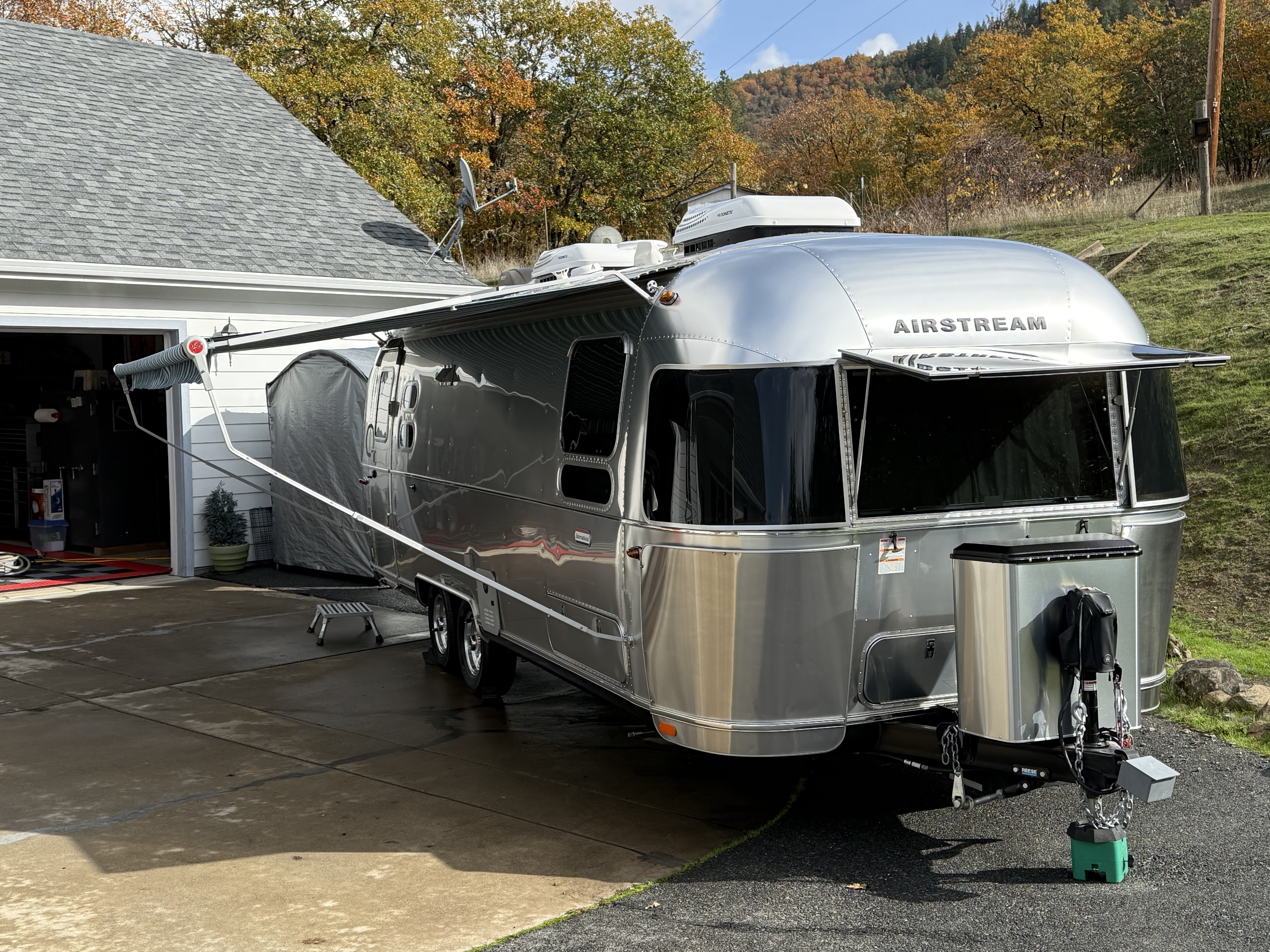 2021 Airstream INTERNATIONAL SERENITY 27FB TWIN in rogue river OR