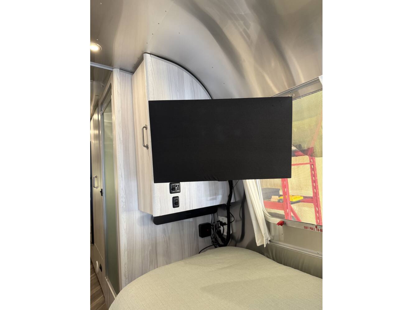 A photo of this 2021 Airstream INTERNATIONAL SERENITY 27FB TWIN