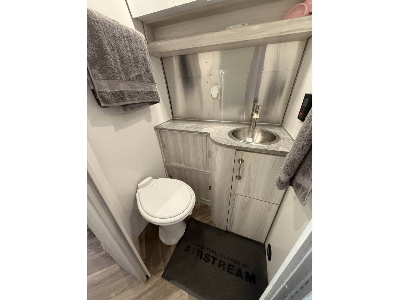 A photo of this 2021 Airstream INTERNATIONAL SERENITY 27FB TWIN
