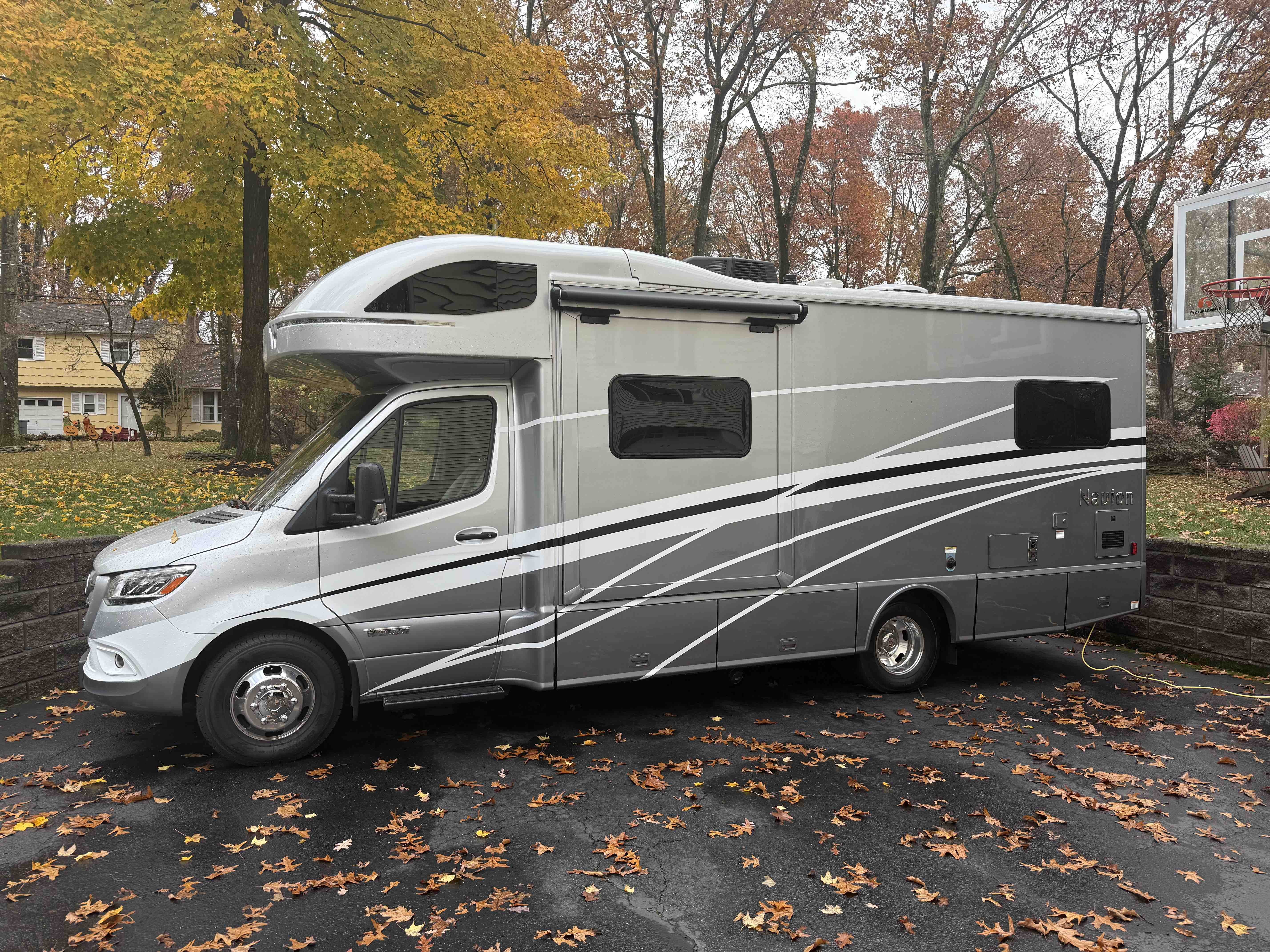 2024 Winnebago NAVION 24V RV