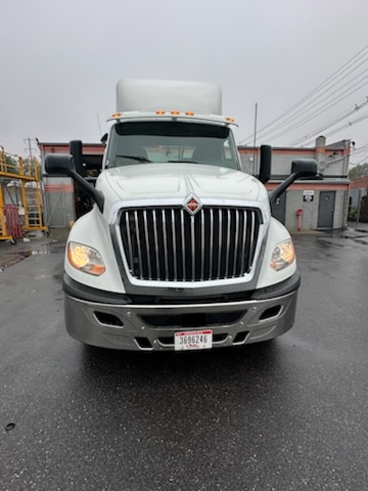 2019 International LT625 LT photo 2