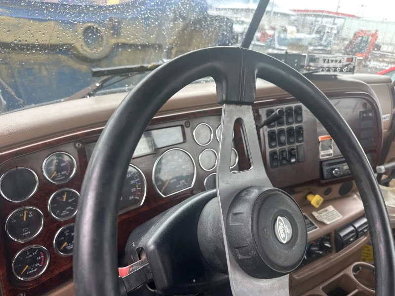 2007 MACK Granite CV713