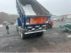 2007 MACK Granite CV713