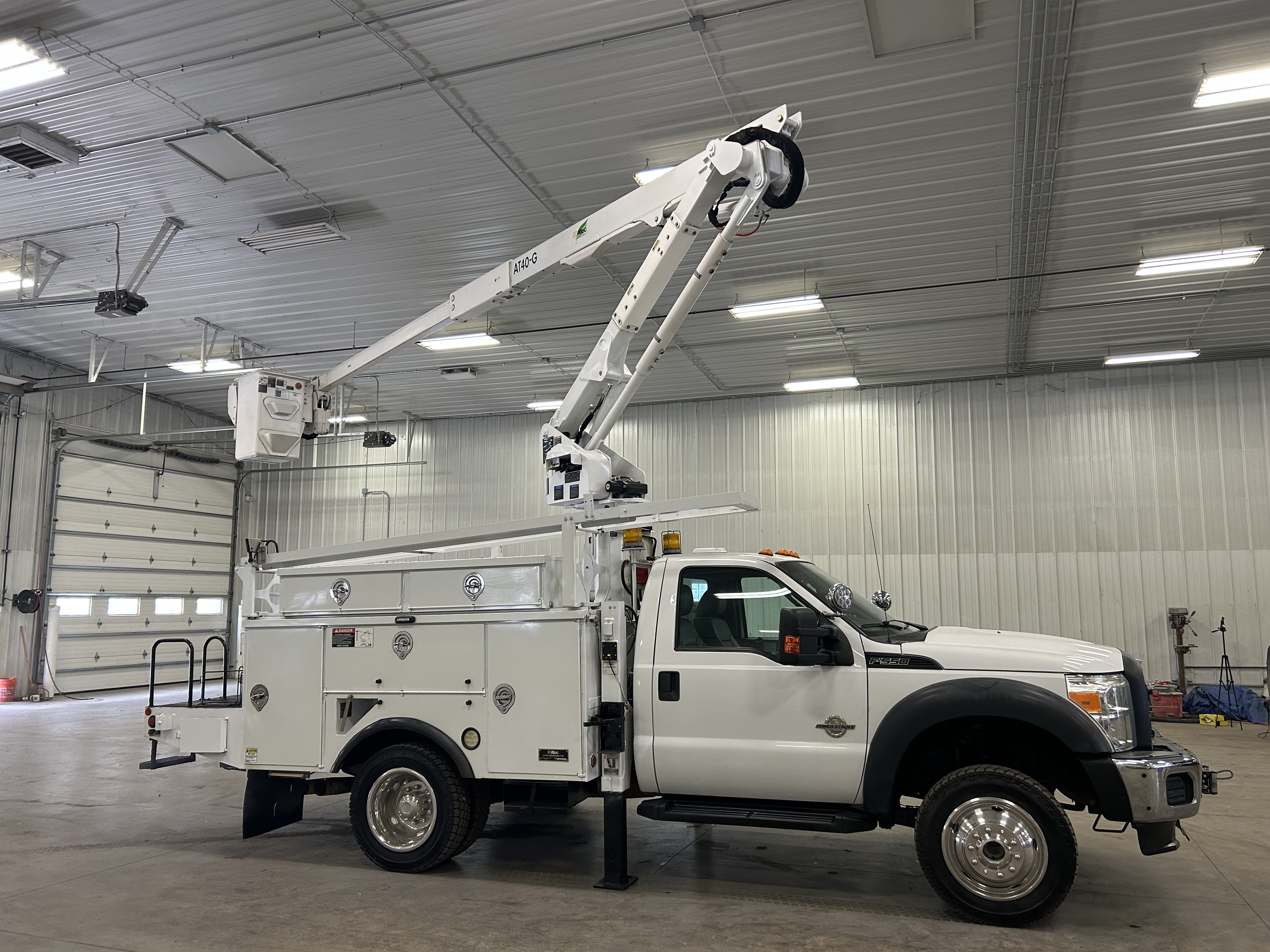 2016 FORD F550 in Battle Creek, MI