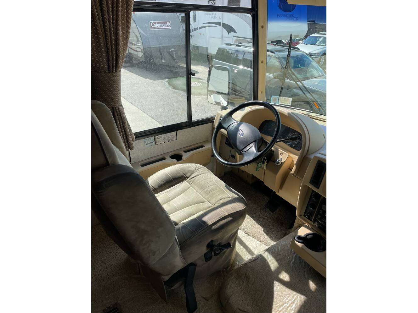 A photo of this 2008 Winnebago Sightseer 