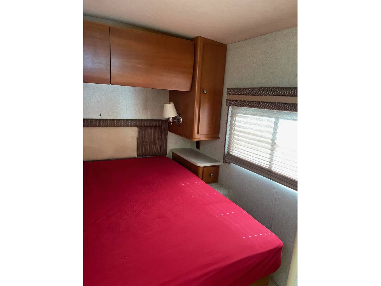 A photo of this 2008 Winnebago Sightseer 