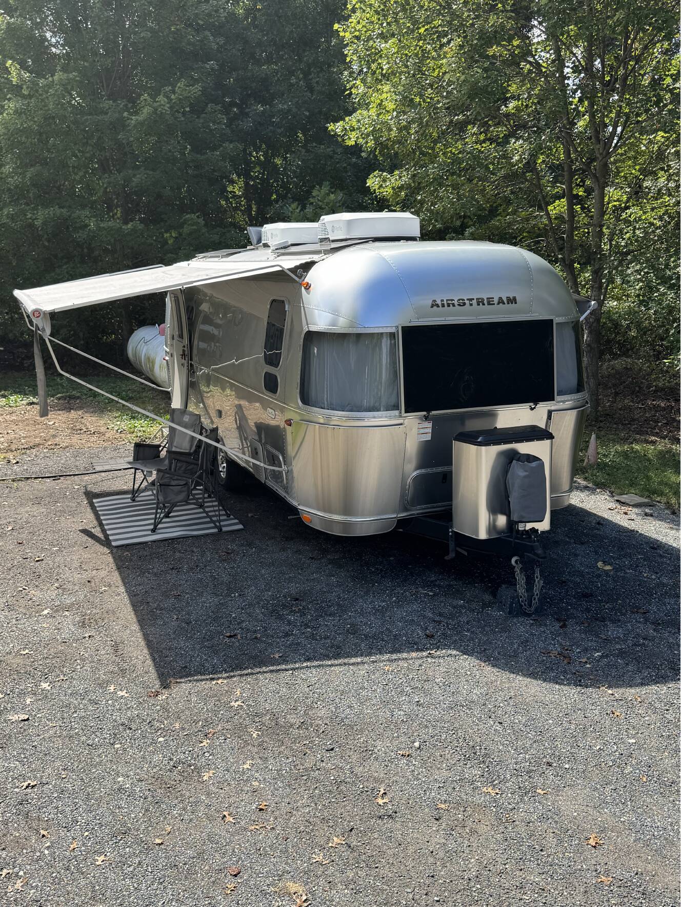 A photo of this 2024 Airstream FLYING CLOUD 25FB TWIN