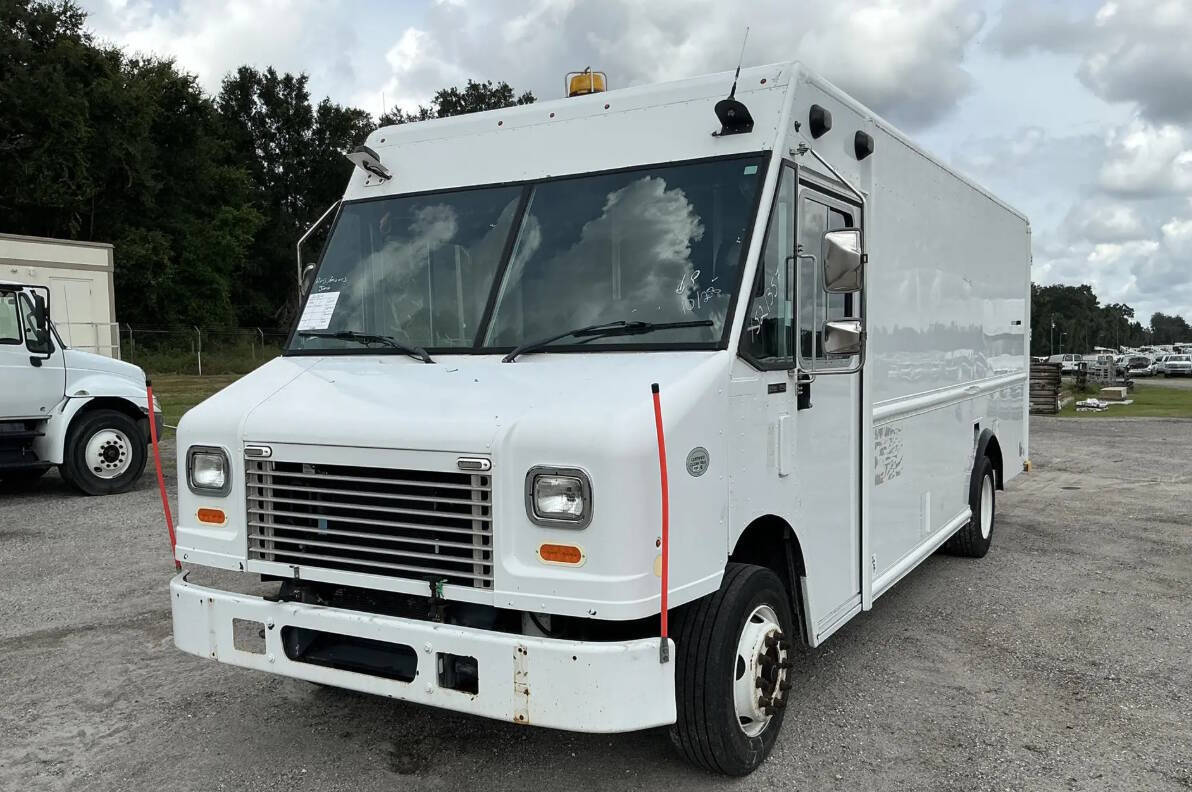 2016 FREIGHTLINER MT55 Chassis in Lafayette, NJ