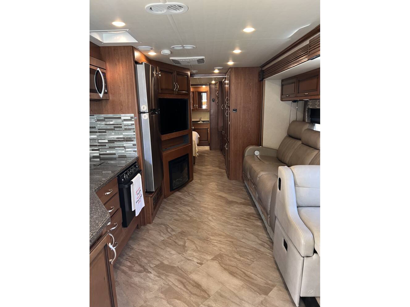 A photo of this 2017 Fleetwood STORM 34S
