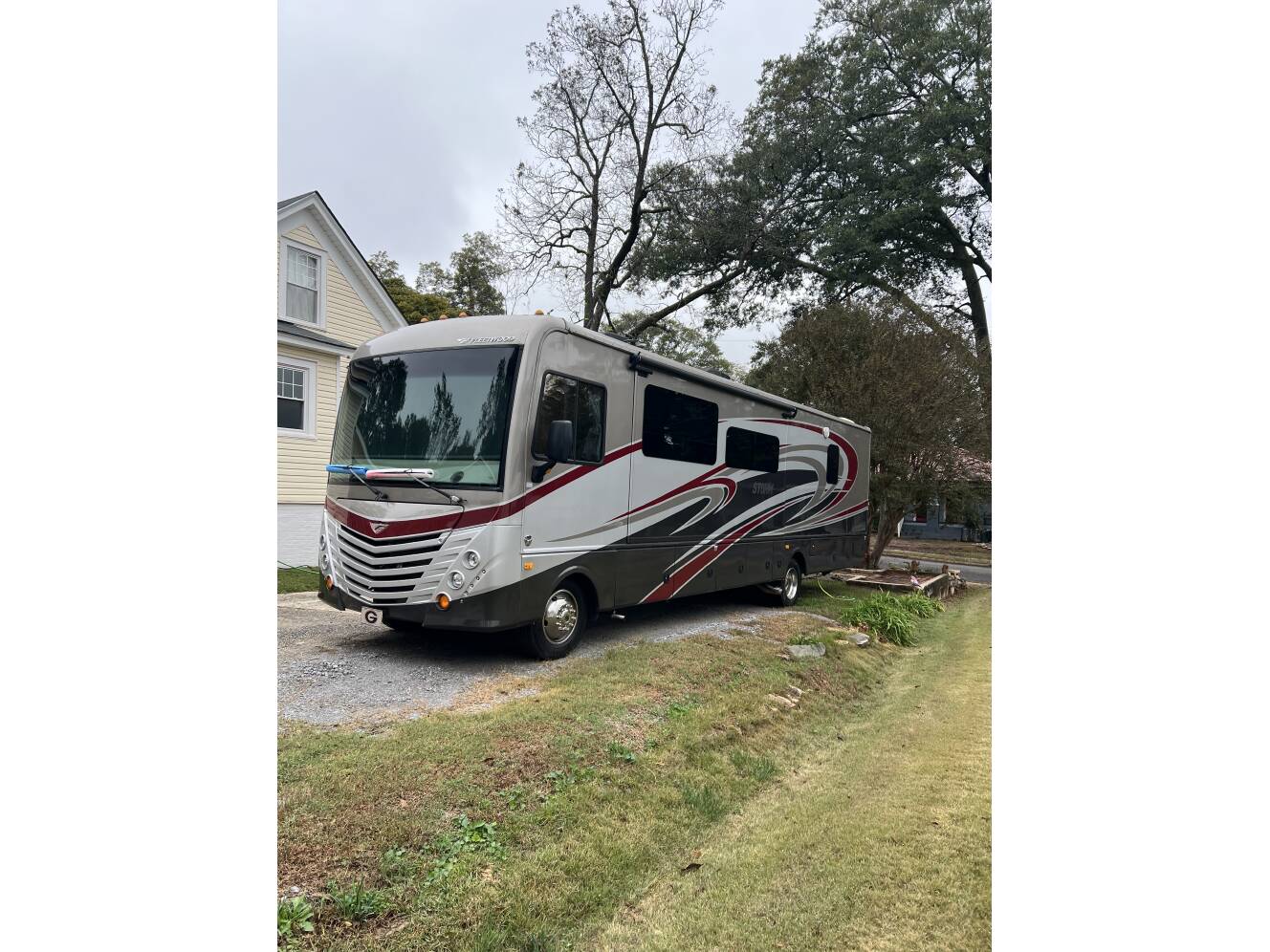 A photo of this 2017 Fleetwood STORM 34S
