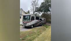 2017 Fleetwood STORM 34S RV
