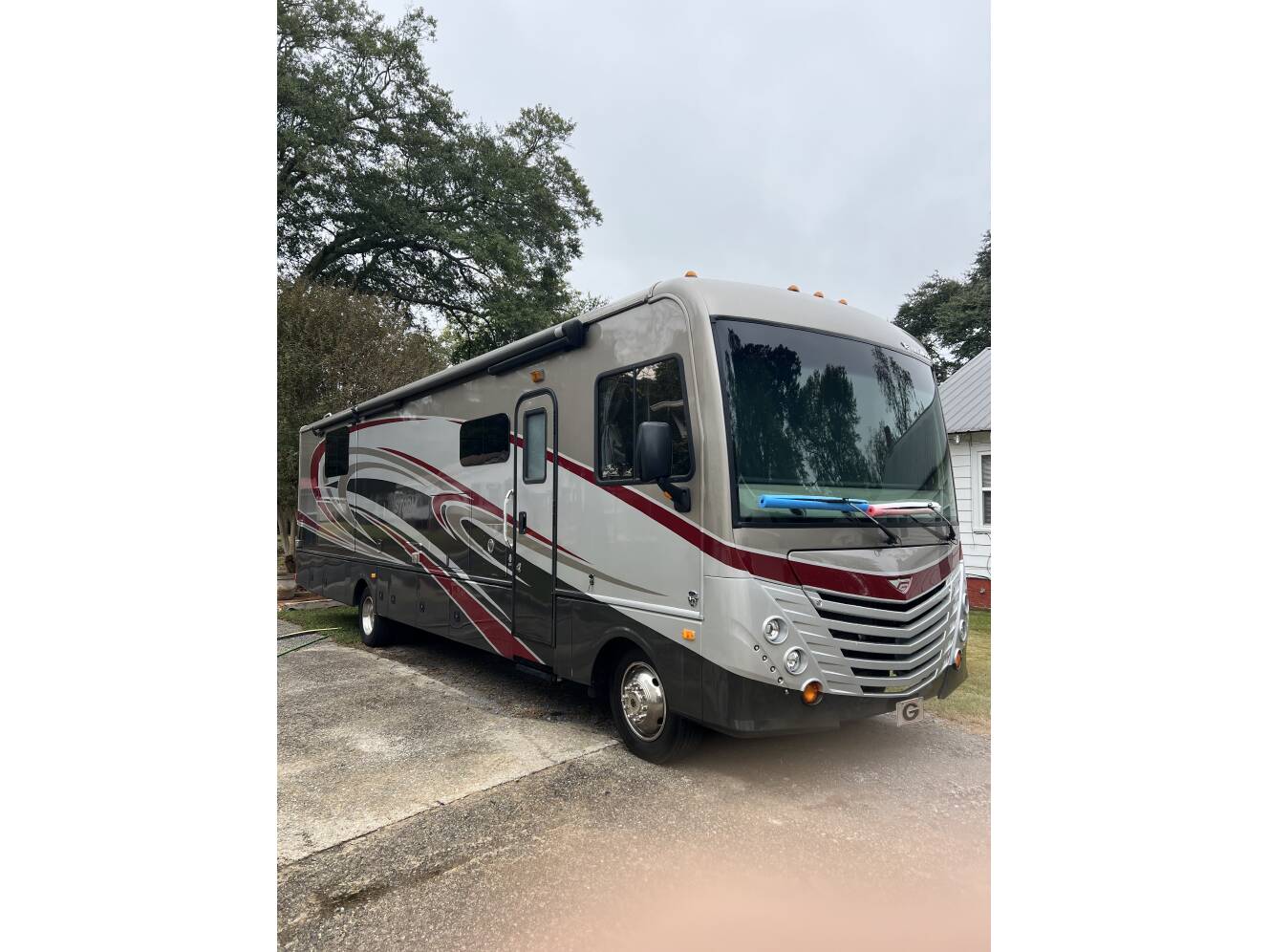 A photo of this 2017 Fleetwood STORM 34S
