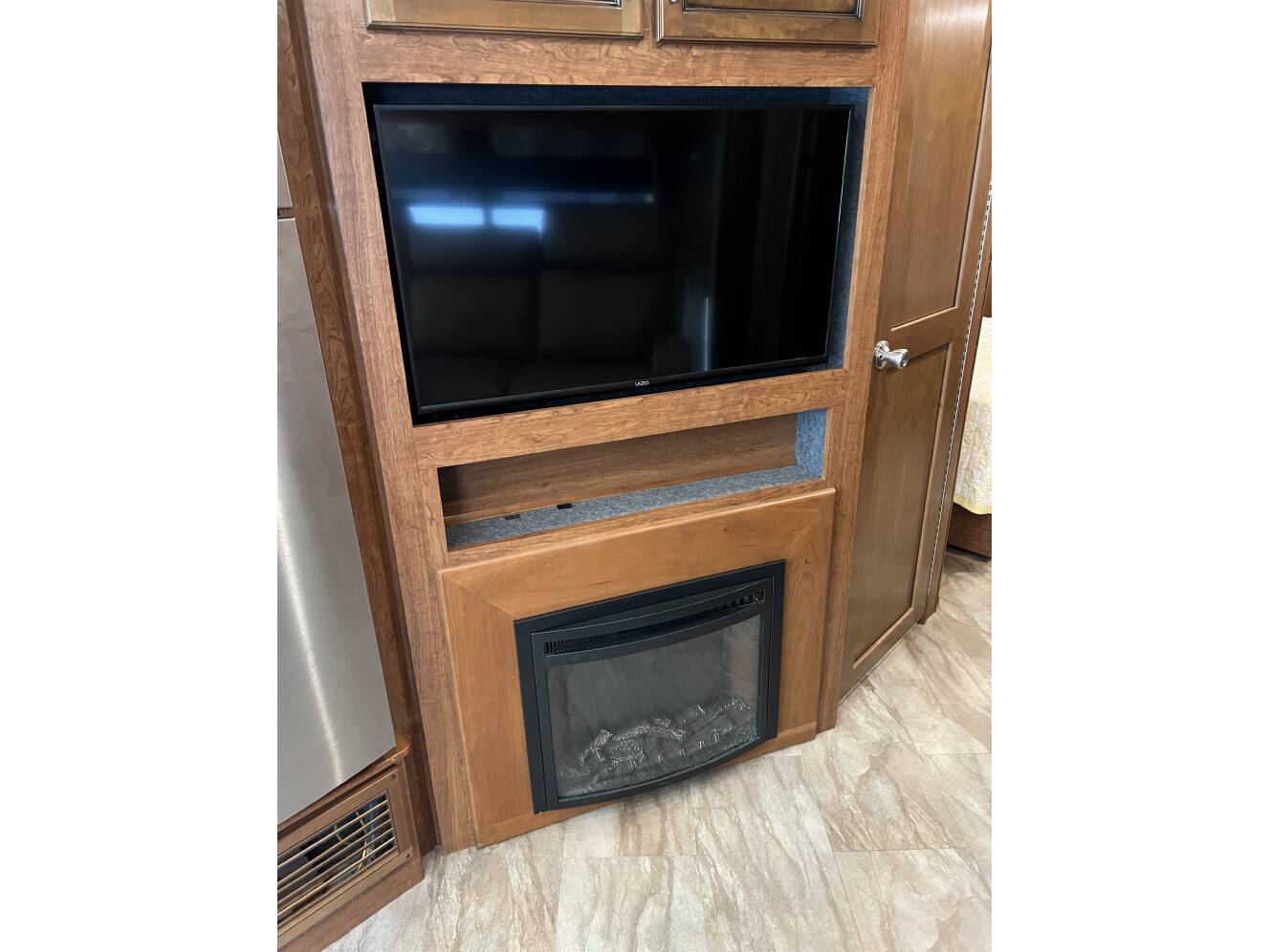 A photo of this 2017 Fleetwood STORM 34S
