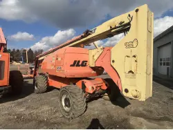 2011 JLG 800AJ