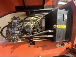 2011 JLG 800AJ