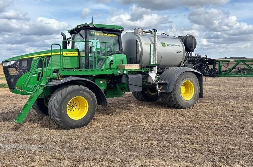 2022 JOHN DEERE 800R in Merrill, IA