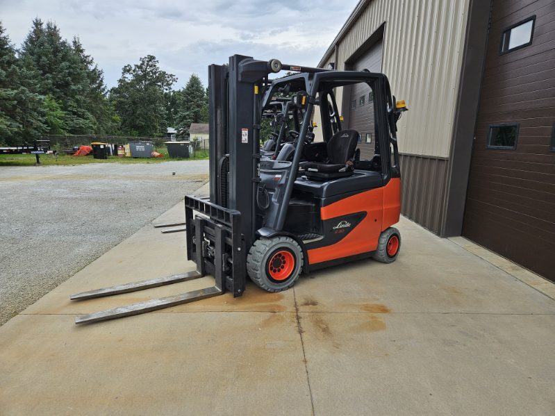 2019 LINDE E30 in Claremont, MN