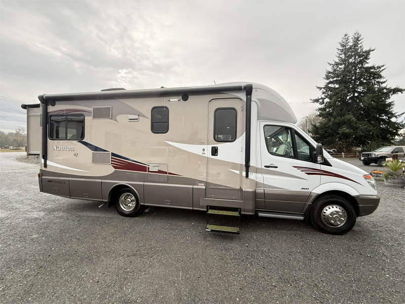 2014 Itasca NAVION IQ 24G in mt. vernon WA
