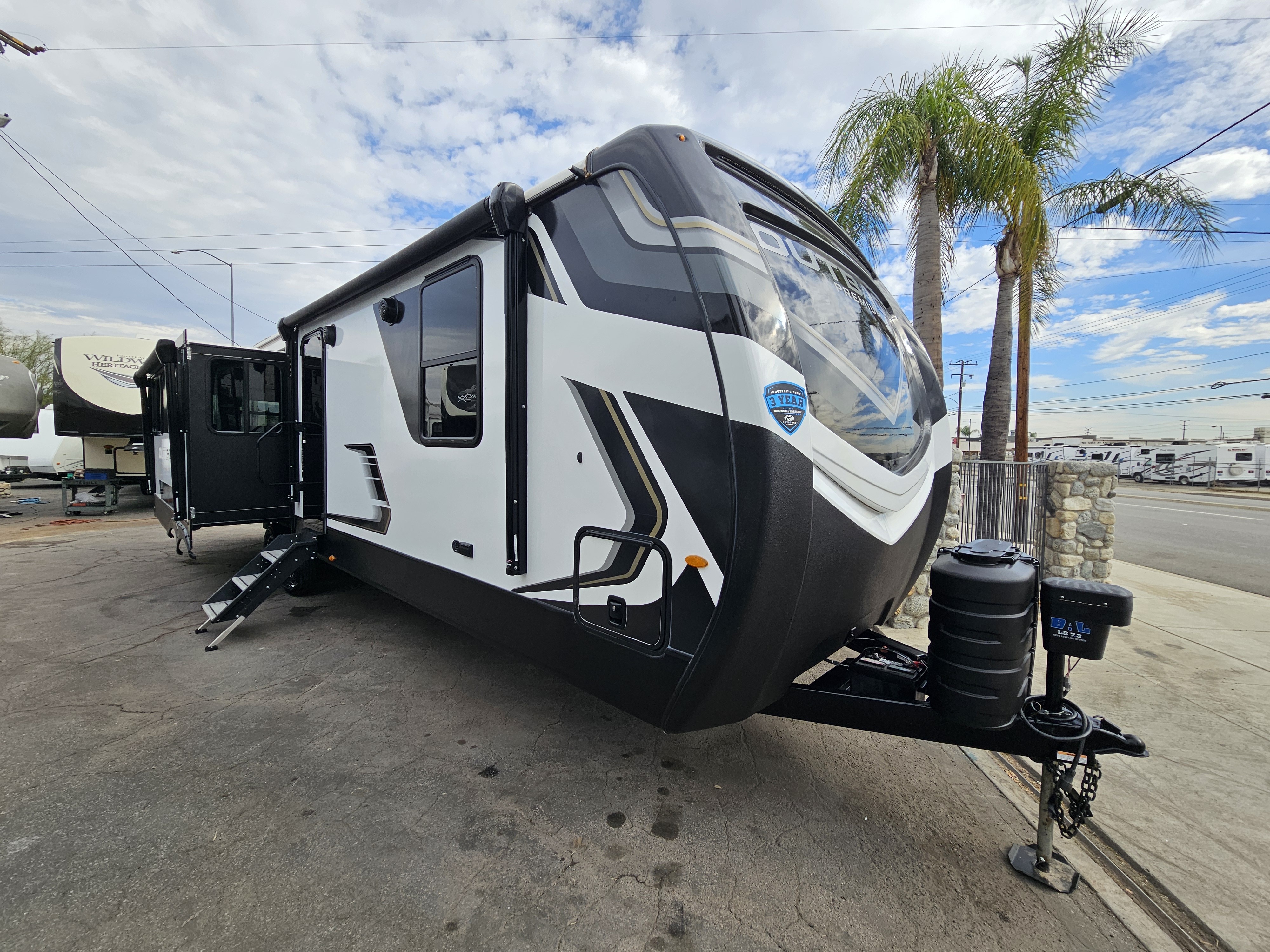 2024 Keystone OUTBACK PREMIUM 328RL RV