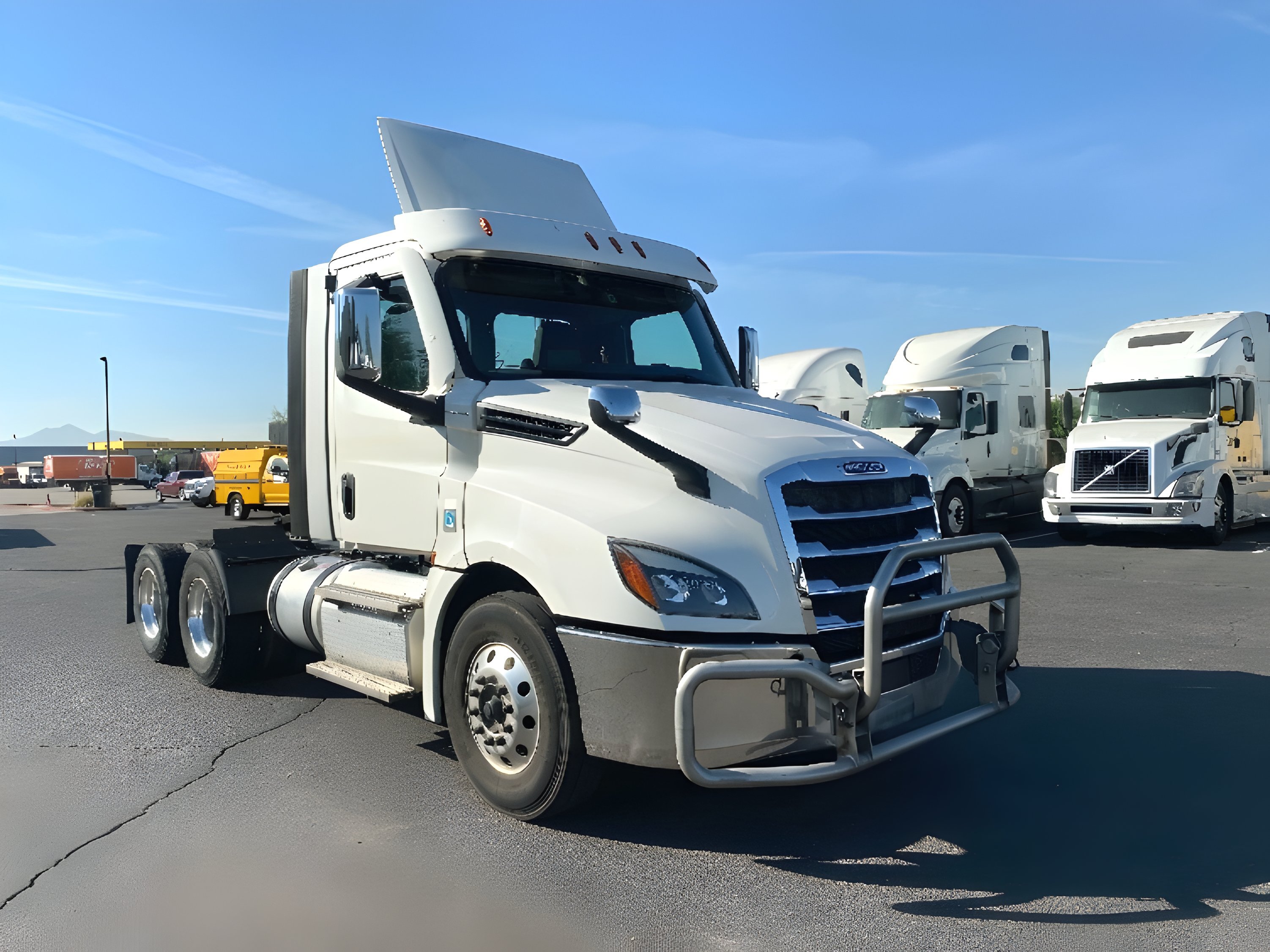 2021 FREIGHTLINER CASCADIA 126 in Phoenix, AZ