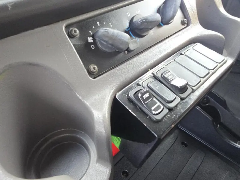 2015 FREIGHTLINER BUSINESS CLASS M2 106