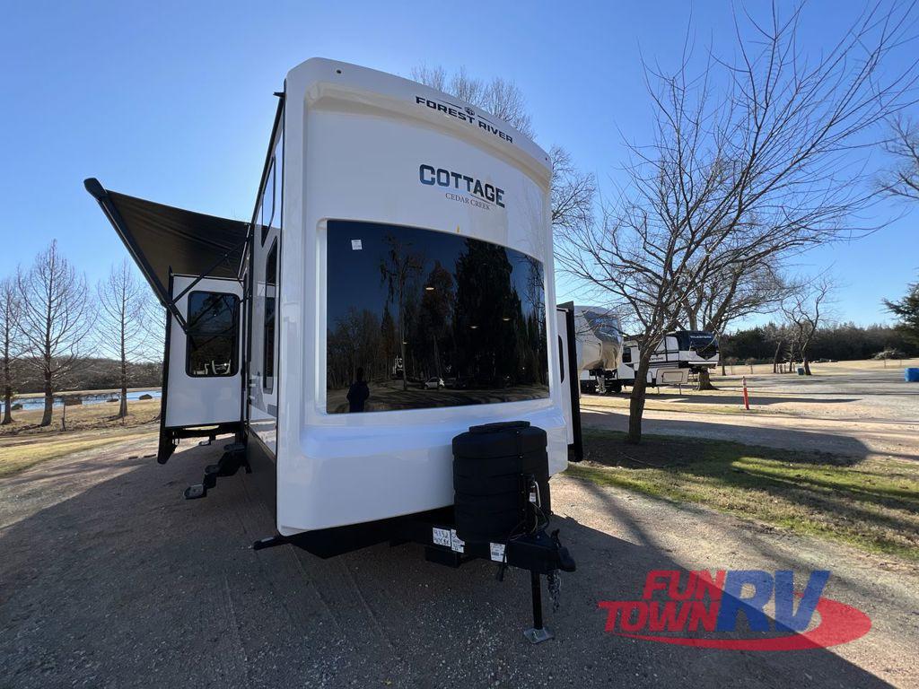 2025 Forest River Rv Cedar Creek Cottage 40CBK in hewitt TX
