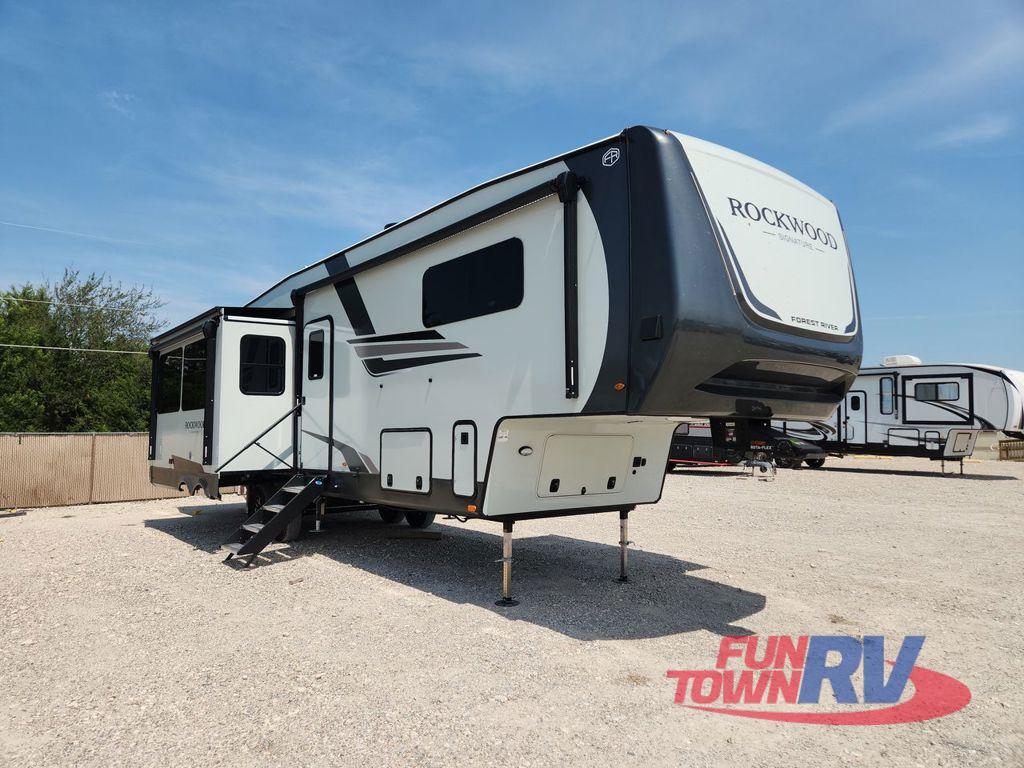 405SBH Rockwood Signature Fifth Wheel For Sale - Forest River RVs